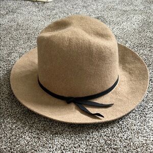 Tan Wide Brim Hat with Black Band